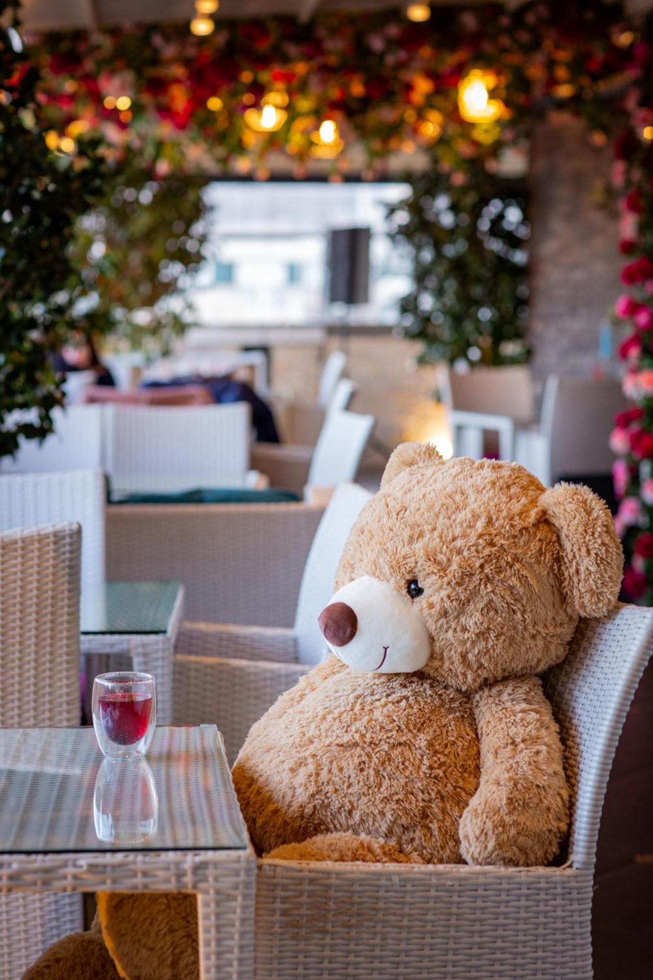 River Side Hotel Tbilisi Exterior photo Teddy bear